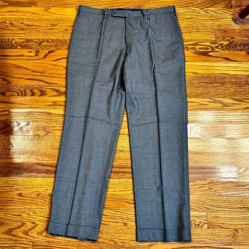 Incotex Slowear Super 150’s Classic Fit Pattern B Flat front Dress Pants. Size 3